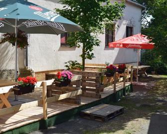 Hotel Carola - Schönheide - Patio