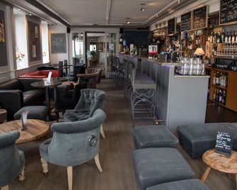 Hôtel de l'Ange - Ньйон - Бар