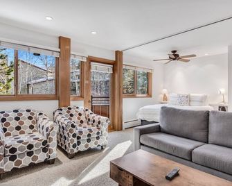 Laurelwood Condominiums 306 - Snowmass Village - Living room