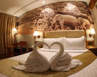 Hotel Rs,omr Chennai - Navalur