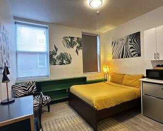 Queen Nest Hotel - Toronto - Habitación