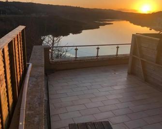 The Loft @ Clifden Bay Apartments - Clifden - Balcon