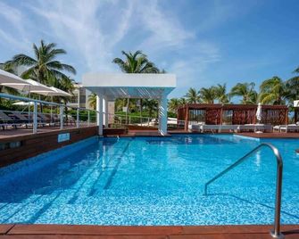 2BR Beach & Marina front Condo w/ Top Features - Cancún - Pool