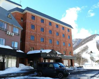 Main building JapaneseWestern room Spacious and / Iiyama Nagano - Iiyama - Будівля