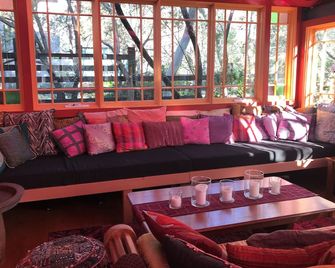 Rawson Retreat Luxury Country House - Leura - Lounge