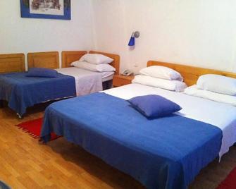 Hotel Zodiaco - Szekszard - Habitación
