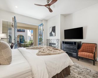 T21 Newly Renovated Lux Villa with Fountain View - La Quinta - Bedroom