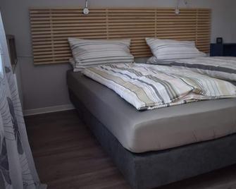 Travel Freiraum - Kehl - Schlafzimmer