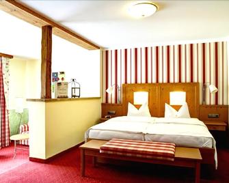 Augustin Landferienhotel - Bad Staffelstein - Bedroom
