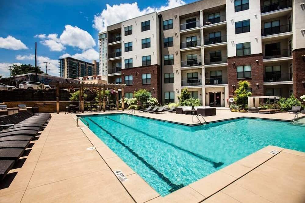 Perfect Location Studio In The Gulch! - נאשוויל - בריכה