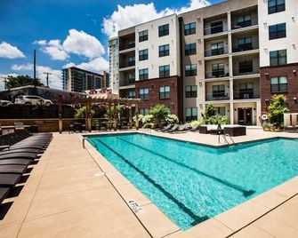 Gulch Studio Loft w/ Gym - Nashville - Piscina