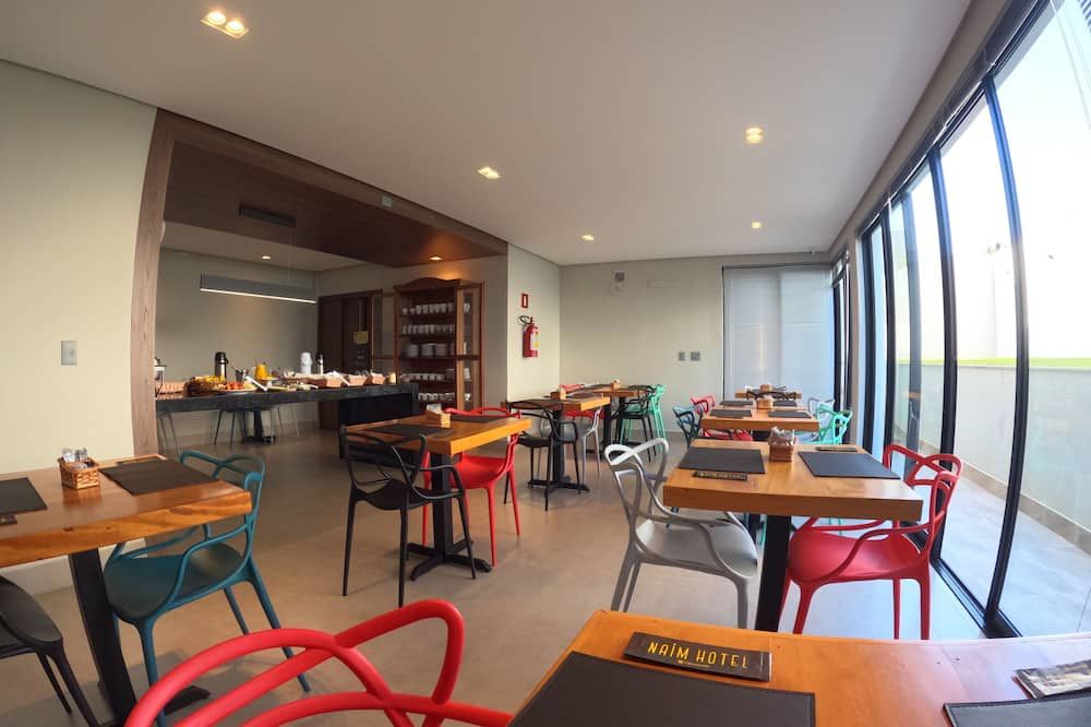 Naim Hotel - Capitólio - Restaurant