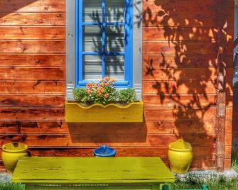 Pirlanta Butik Otel - צזמה - פטיו