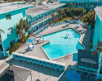 Thunderbird Beach Resort - Treasure Island - Pool