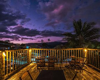 Hotel Praia Do Portinho - Ilhabela - Balkon