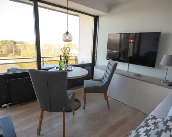 Apartment 304 with sea view and beach chair in Haus Jan am Strand in Döse - Cuxhaven - Dining room