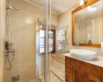 Hotel Monte Cristo - Kotor - Bathroom