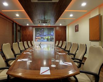 Hotel Mayura - Raipur - Meeting room