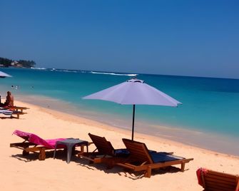 Full Moon Resort - Unawatuna - Playa