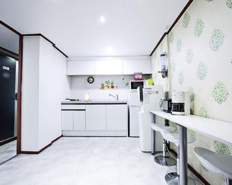 Jc Inn Dongdaemun Hostel - Seoul - Kitchen