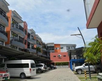 Palm Beach Hotel Dili - Dili - Building