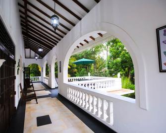 Sri Lankan Villa - Your Dream Tropic Luxury Holiday Residance - Koggala - Balkon