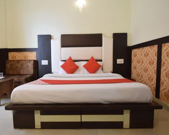 OYO 11616 Hotel Shree Ram - Katra - Bedroom