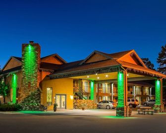 Quality Inn Pinetop Lakeside - Pinetop-Lakeside - Gebäude