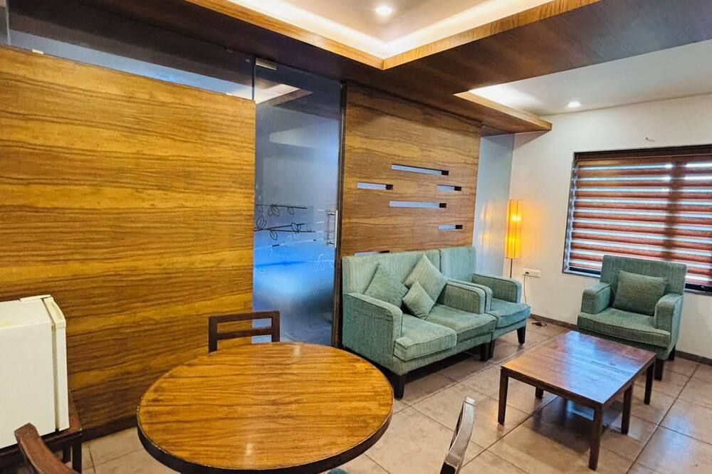 Hotel Kanan - אחמדאבאד