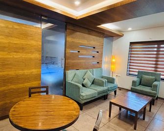 Hotel Kanan - อาเมดาบัด