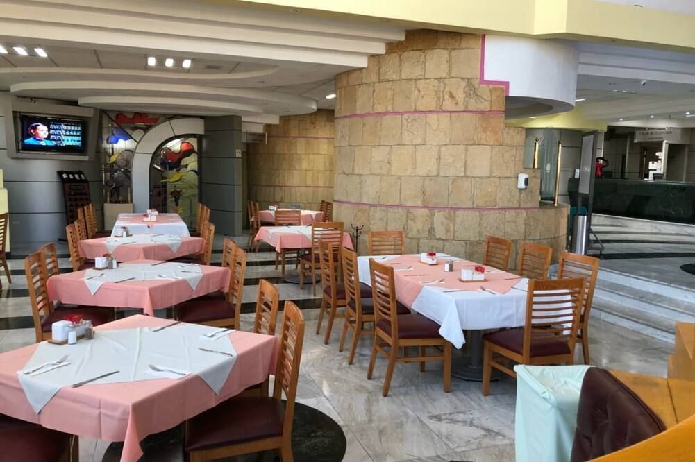 Plaza Las Fuentes - פואבלה - מסעדה