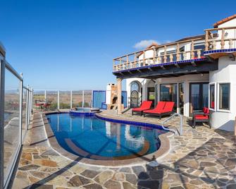 Spectacular Custom Home with Pool/Jacuzzi in Bajamar Ocean Front Golf Resort - La Misión - Piscina