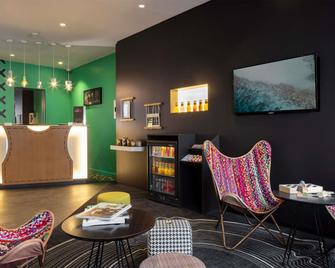 ibis Styles Paris Gare Saint Lazare - Paris - Building