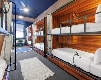 Roamer St Kilda - Melbourne - Bedroom