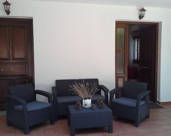 Beachfront Apartment for 3, Kalifteri Beach, Afissos - Afissos - Wohnzimmer