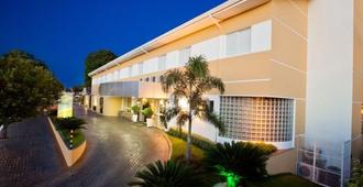 Hotel Sansaed - Cuiabá