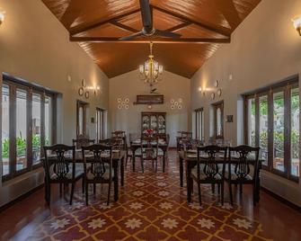 Tree of Life Darbargadh Dared - Bhavnagar - Restaurant