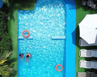 Hotel Ballena Rey - Ballena - Piscina
