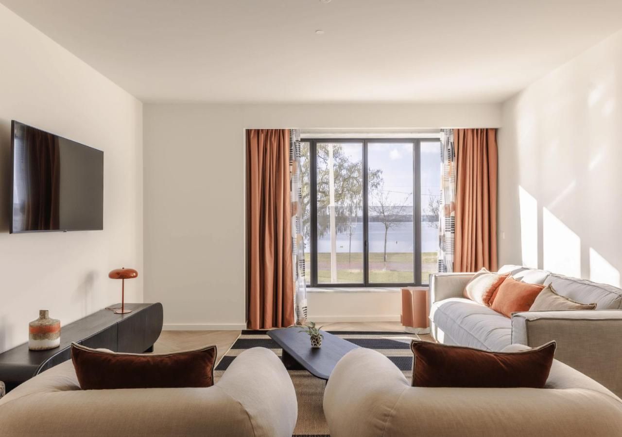 Upon Harbor - Seixal Bay Hotel thumbnail 2