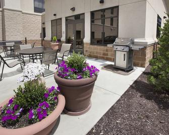 Hampton Inn Pittsburgh-Bridgeville - Bridgeville - Patio