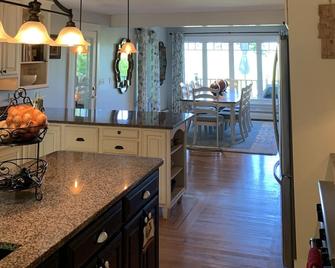 Tranquility and Serenity in the Mountains - Northfield - Cocina