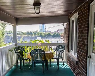 Rainbow Bed & Breakfast - Niagara Falls - Balkon