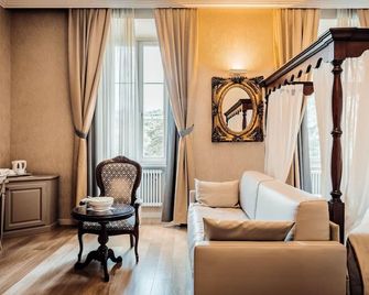 Hotel Villa Madruzzo - Trento - Sala de estar