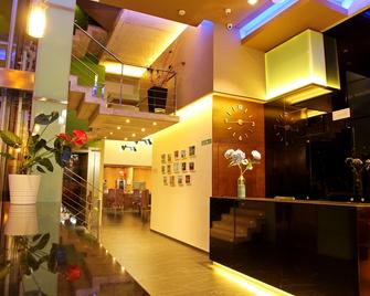 أجوا دي مار هوتل بوتيك - فيغو - ردهة