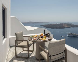 Homeric Poems - Firostefani - Balkon