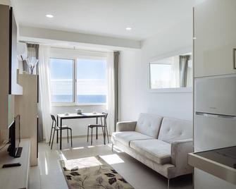 Apartment Libre with beautiful sea view - Armação de Pêra - Wohnzimmer