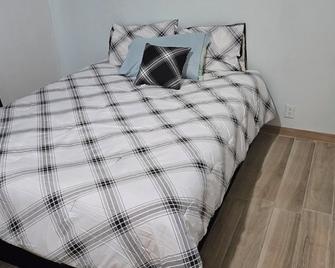Gorgeous 1-bedroom apartment with AC, WiFi in enjoyable Santa Monica - Santa Monica - Bedroom