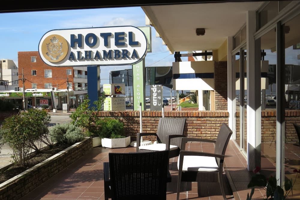 كاسا الهمبرا - بونتا ديل إست - شرفة مرصوفة