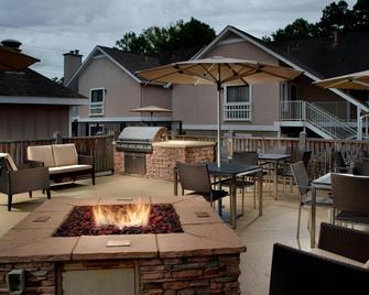 Residence Inn by Marriott Atlanta Buckhead - Atlanta - Patio