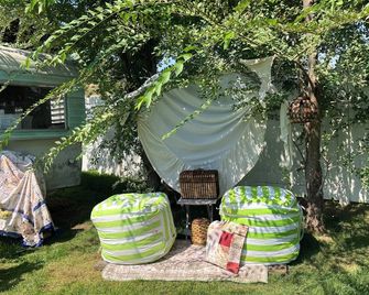 Cozy vintage camper in serene Caldwell - Caldwell